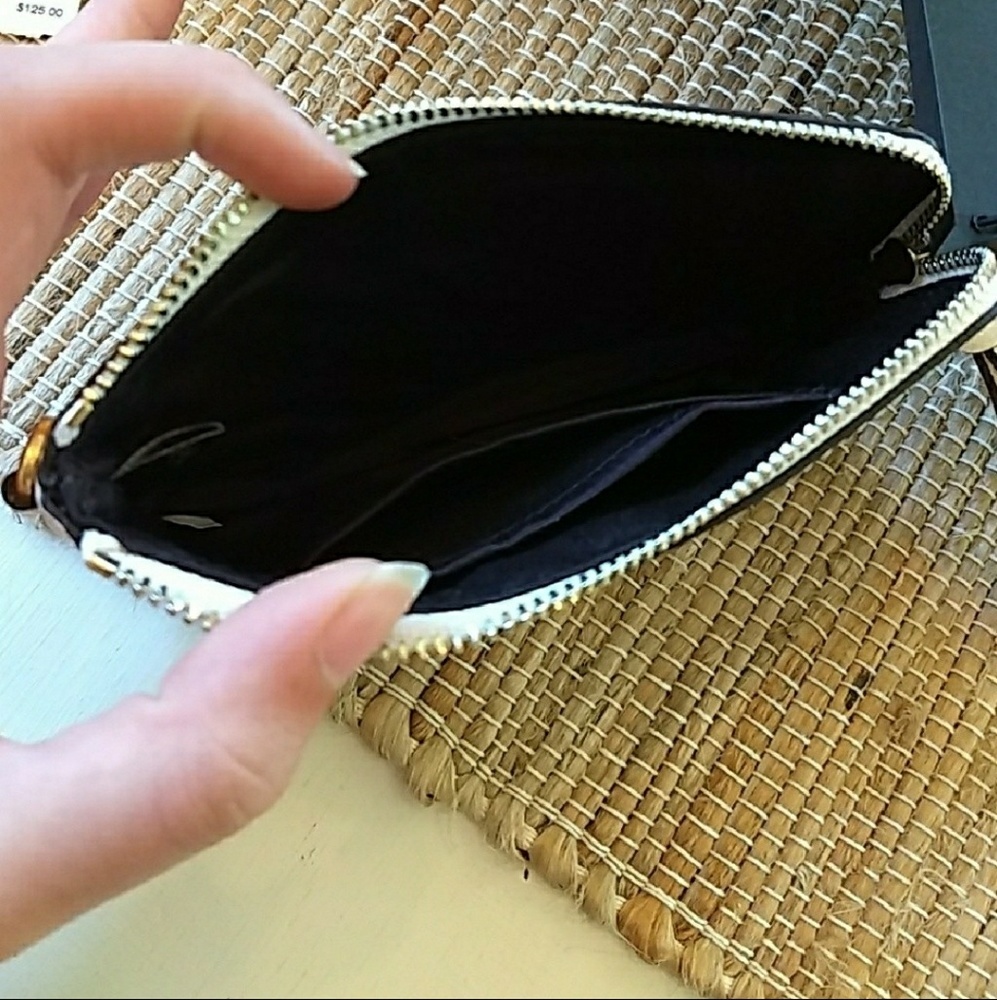 SALE Coach Daisy Charm Wristlet - Picture 4 of 8